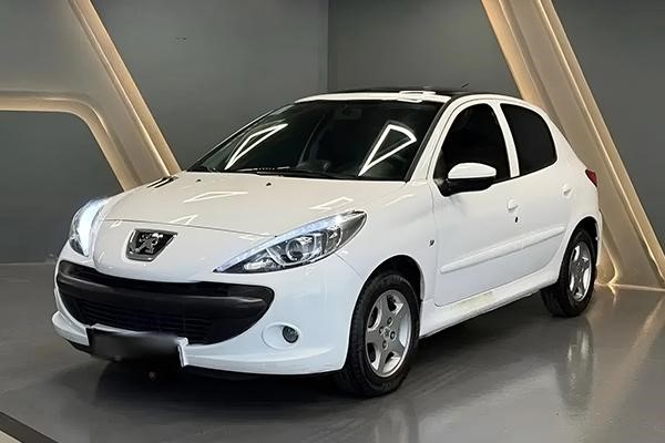 پژو 207 اتومات پاناروما